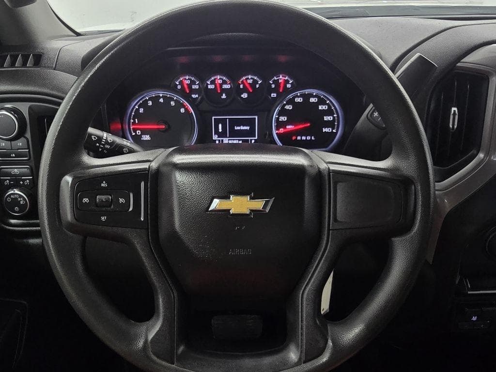 2021 CHEVROLET Silverado - Image 24