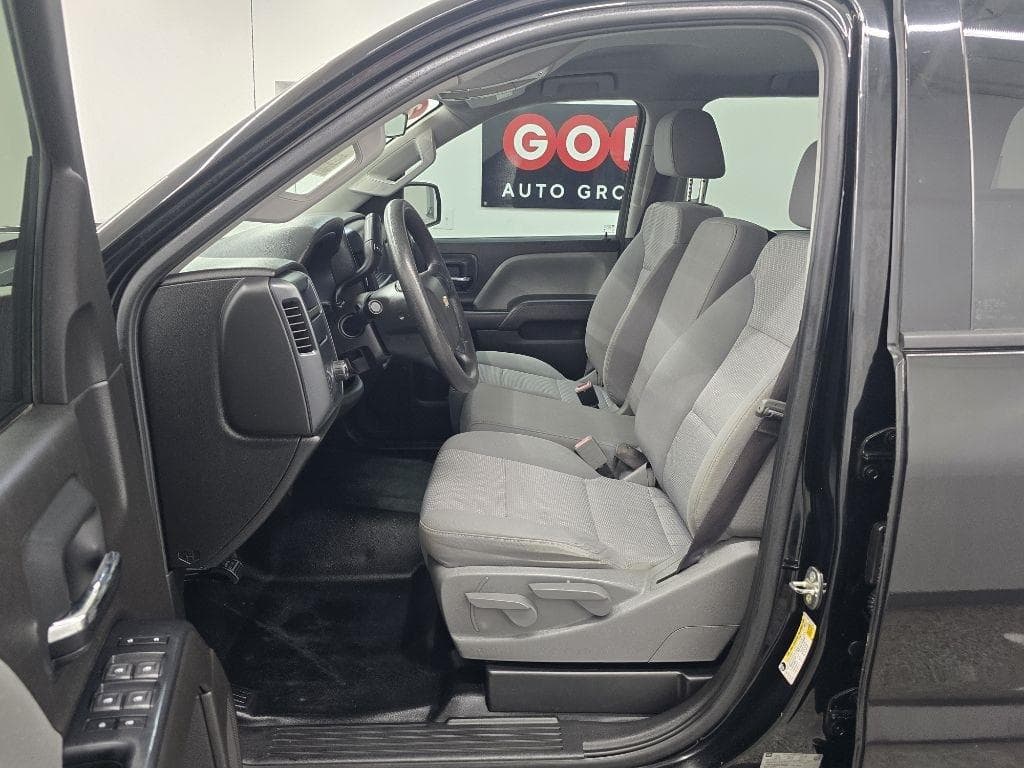 2017 CHEVROLET Silverado - Image 11