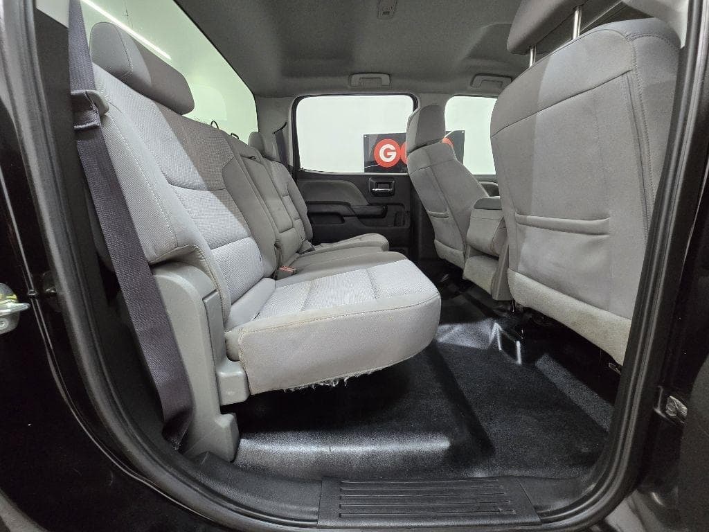 2017 CHEVROLET Silverado - Image 18