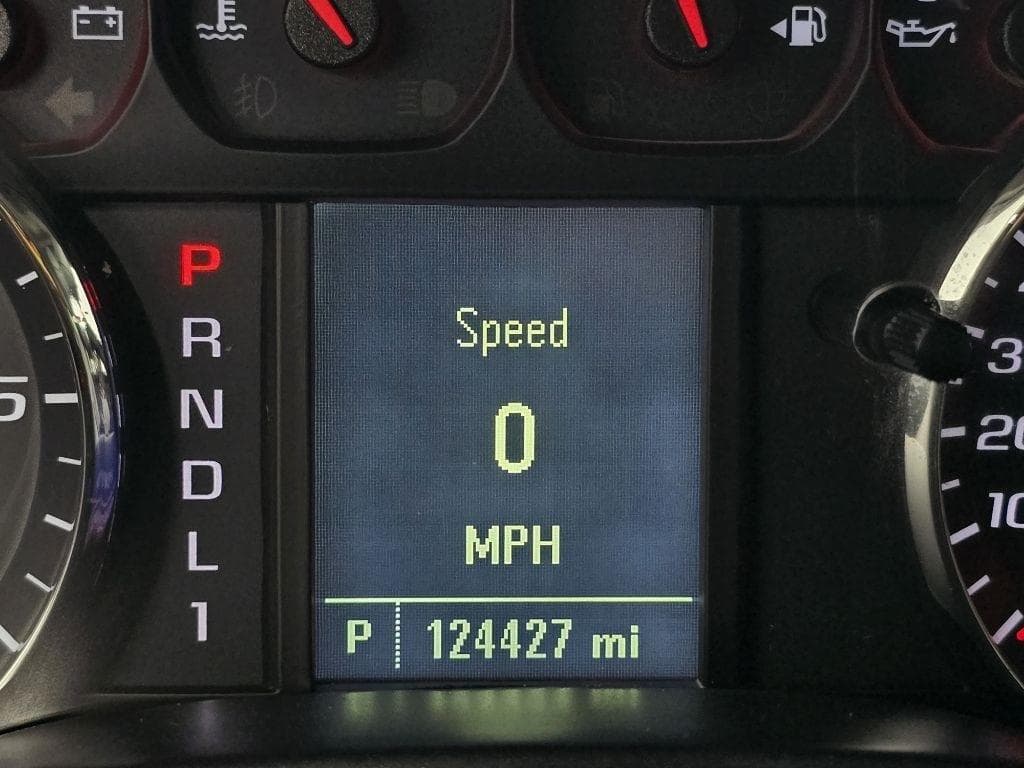 2017 CHEVROLET Silverado - Image 26