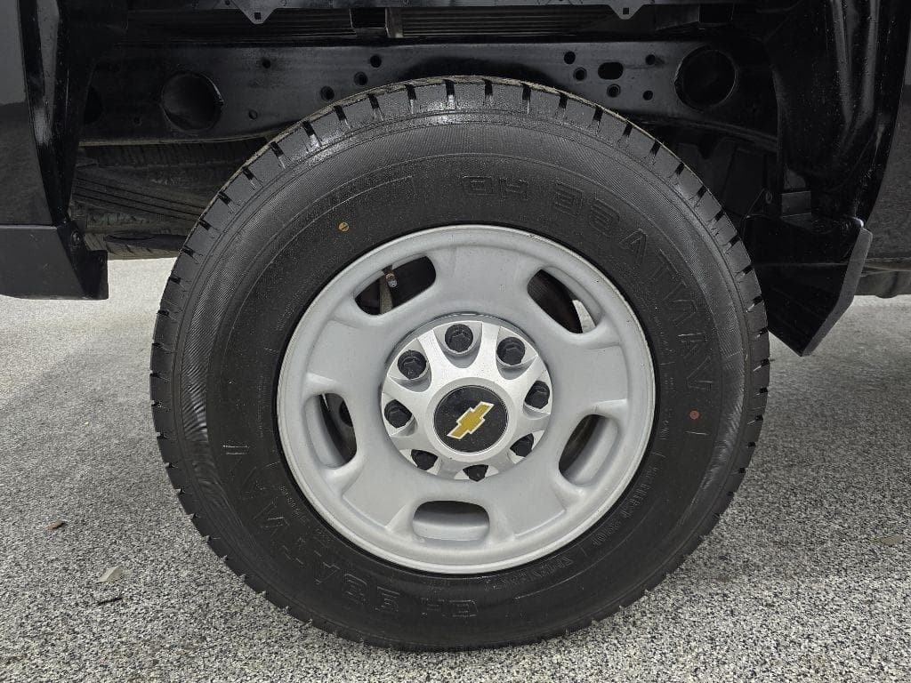 2017 CHEVROLET Silverado - Image 35