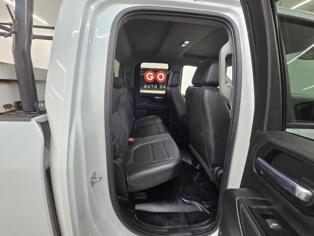 2020 CHEVROLET Silverado - Image 20