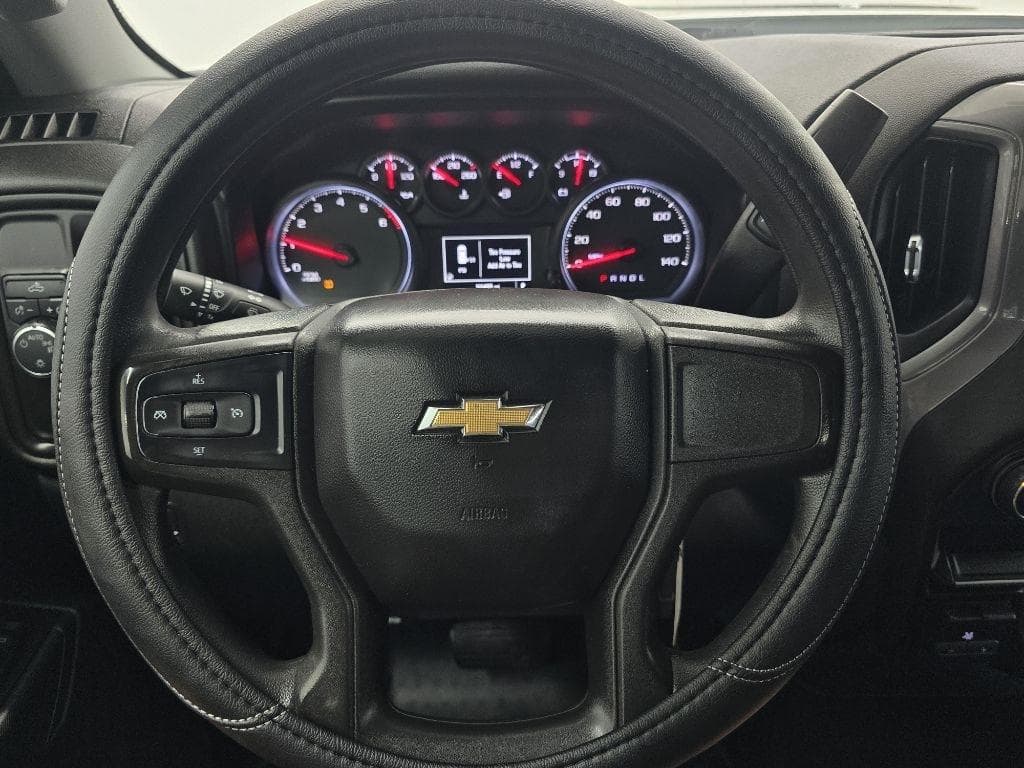 2020 CHEVROLET Silverado - Image 24