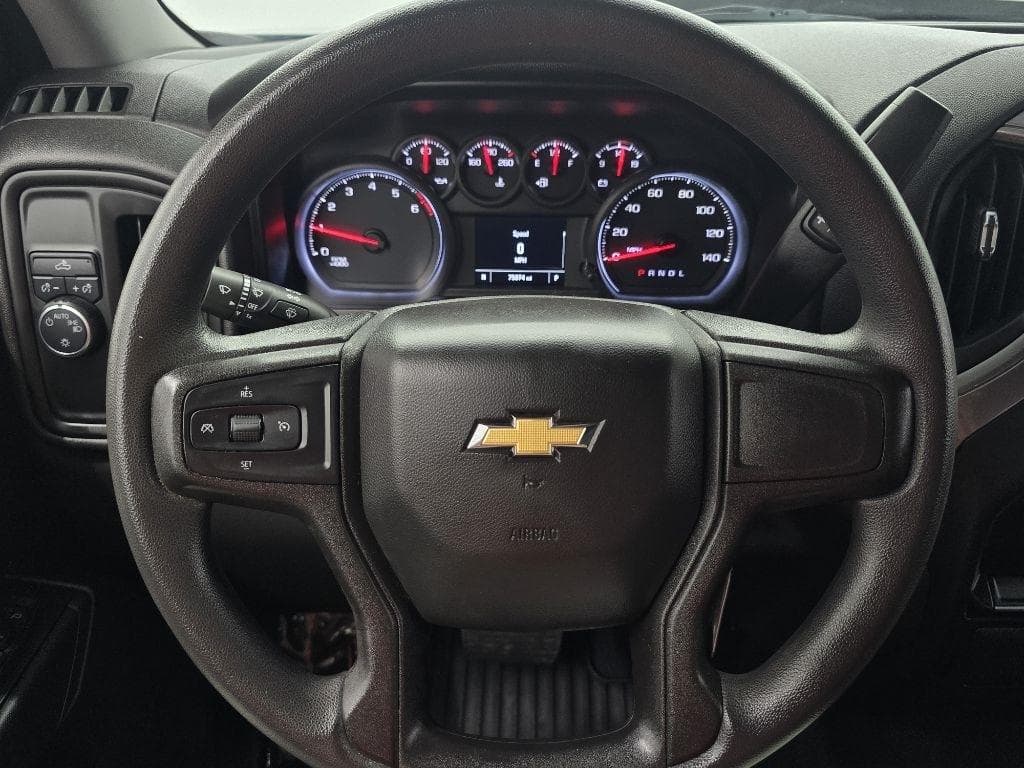 2020 CHEVROLET Silverado - Image 24