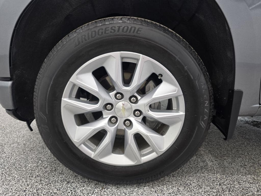 2020 CHEVROLET Silverado - Image 32