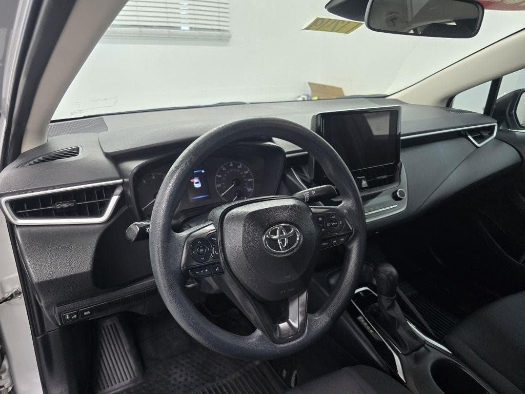 2023 TOYOTA Corolla - Image 11