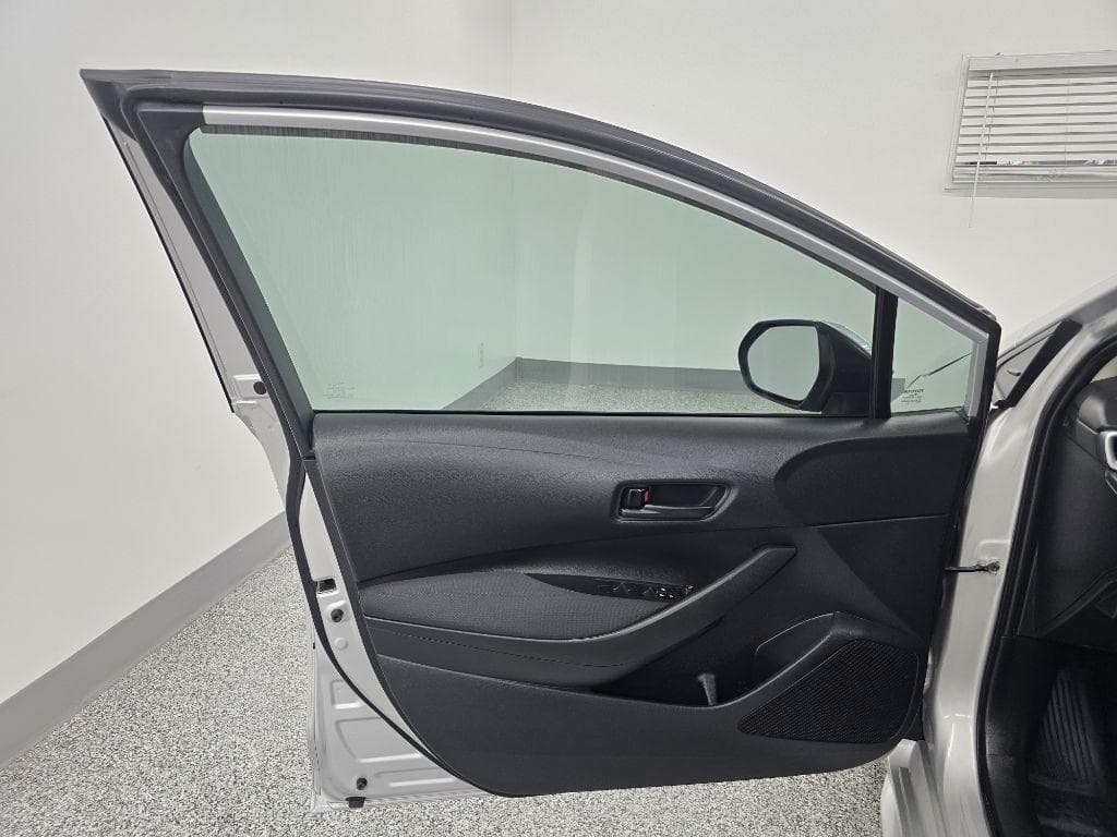 2023 TOYOTA Corolla - Image 27