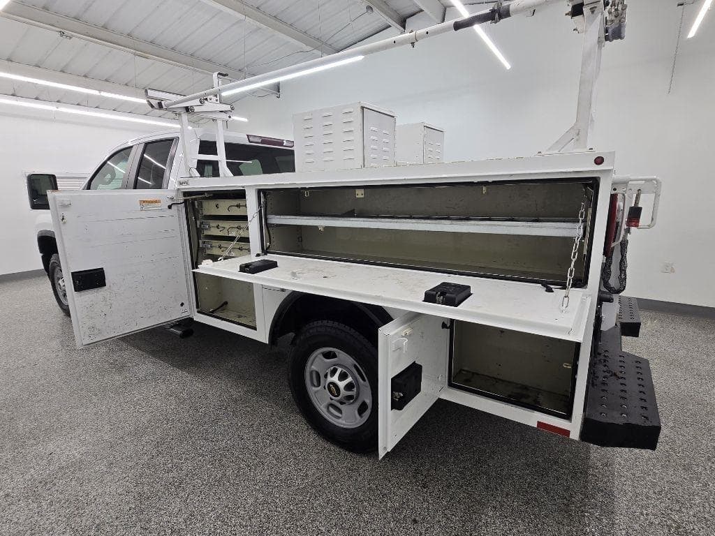 2022 CHEVROLET Silverado - Image 9