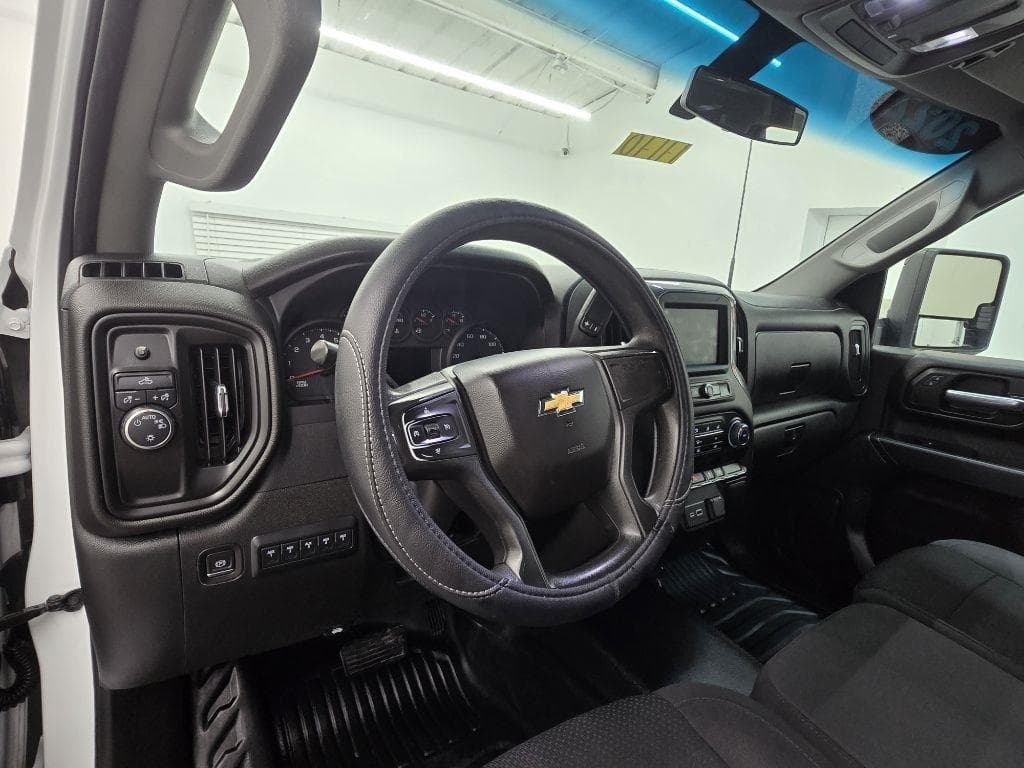 2022 CHEVROLET Silverado - Image 15
