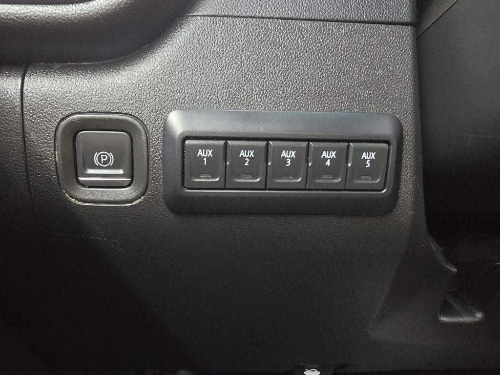 2022 CHEVROLET Silverado - Image 29