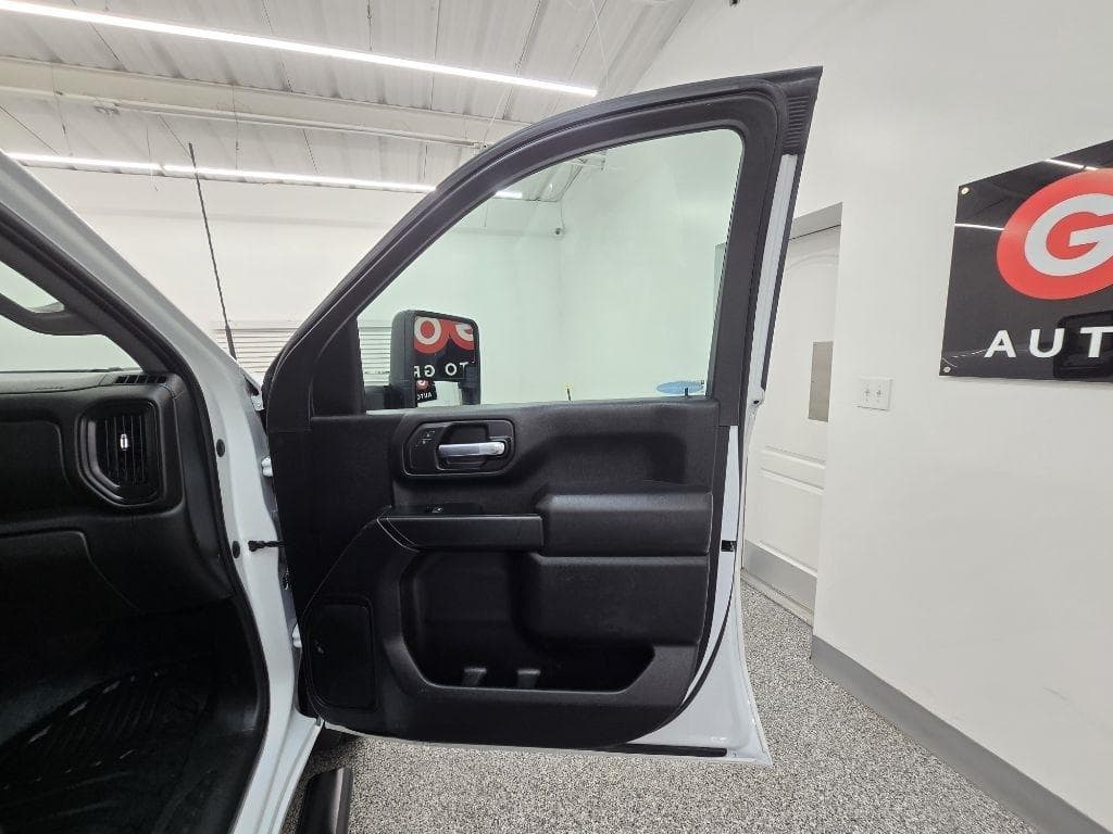 2022 CHEVROLET Silverado - Image 37