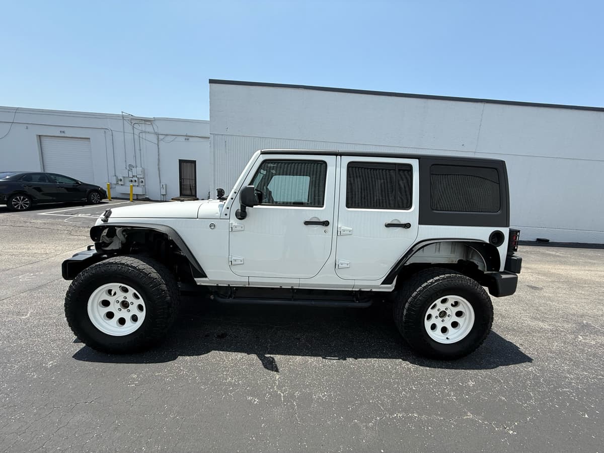 2014 Jeep Wrangler - Image 6