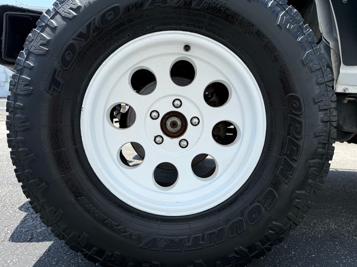 2014 Jeep Wrangler - Image 11