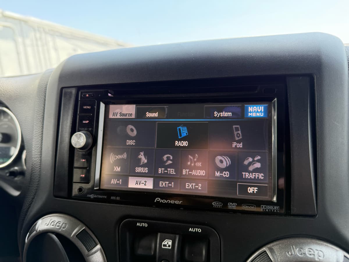 2014 Jeep Wrangler - Image 13