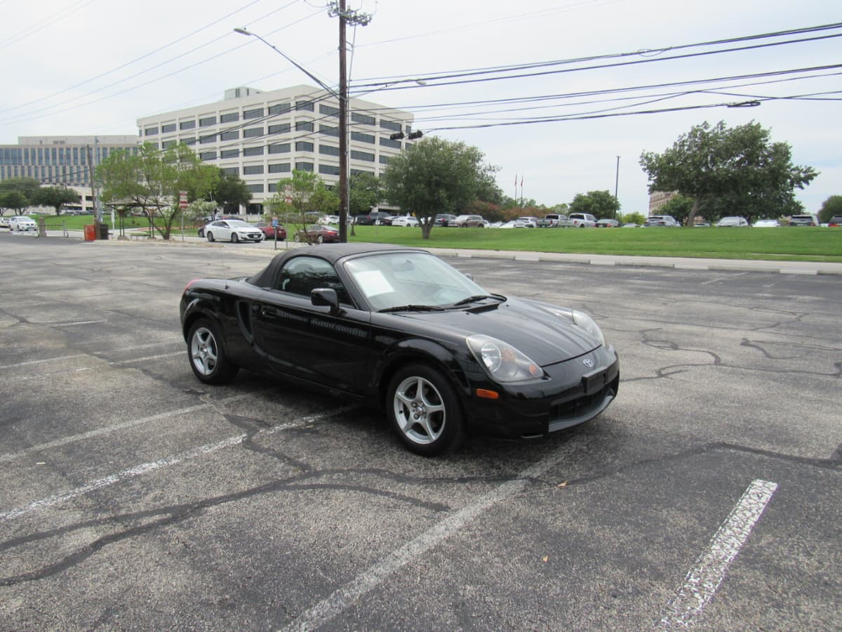 2001 Toyota MR2 - Image 2