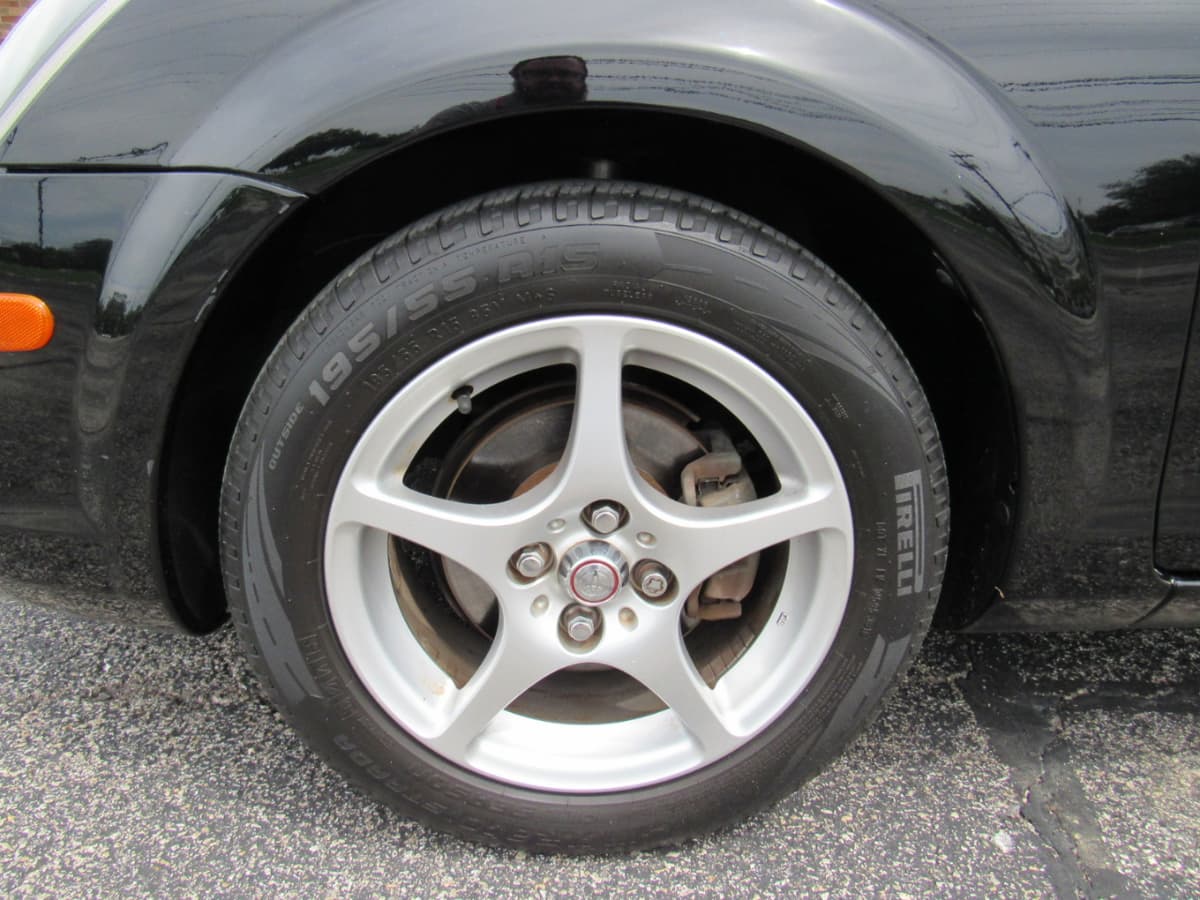 2001 Toyota MR2 - Image 8