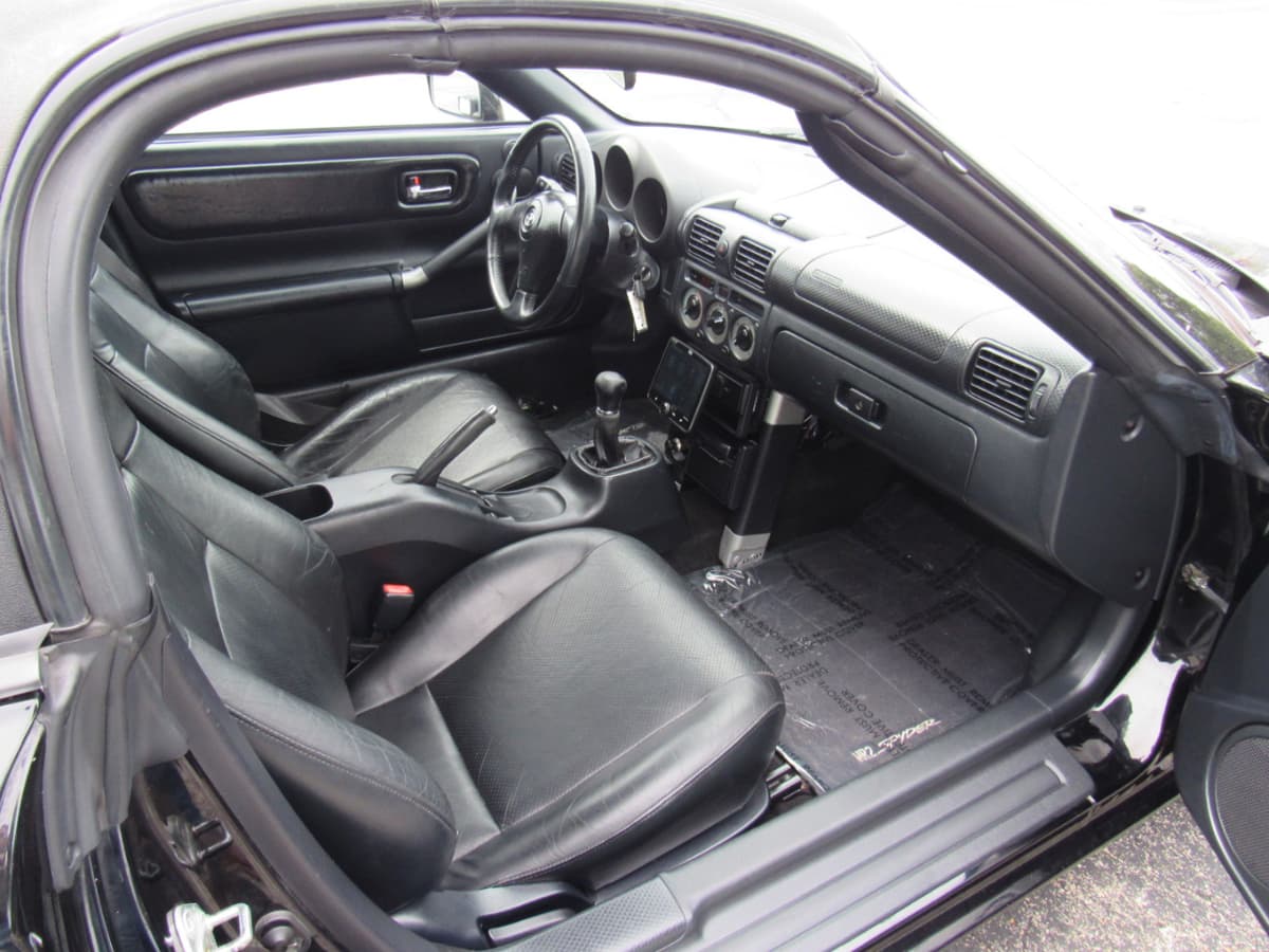 2001 Toyota MR2 - Image 18