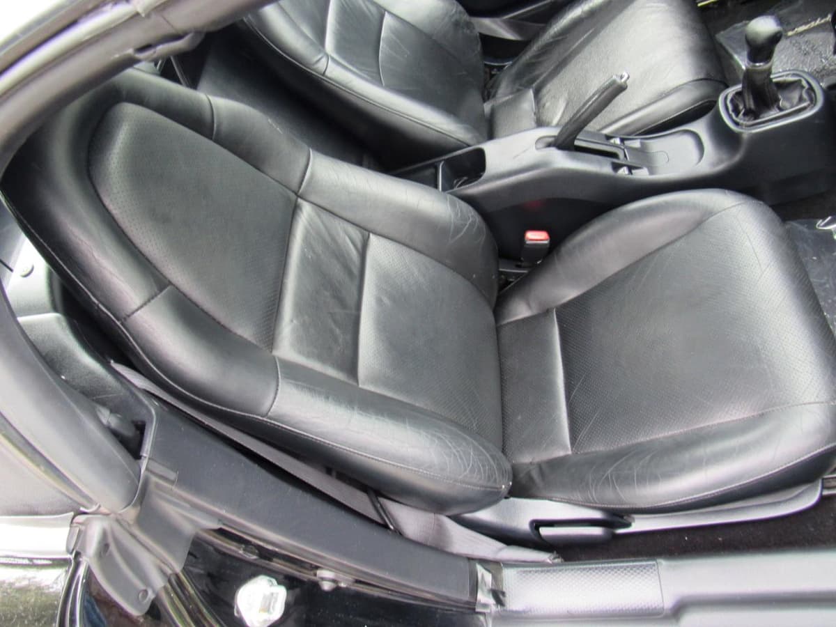 2001 Toyota MR2 - Image 19