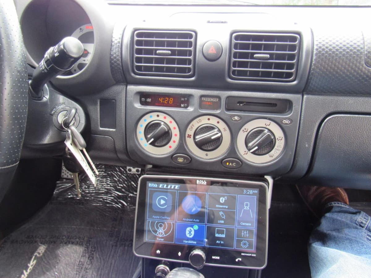 2001 Toyota MR2 - Image 20