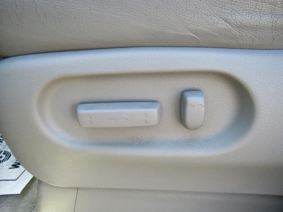 2010 Honda Odyssey - Image 22