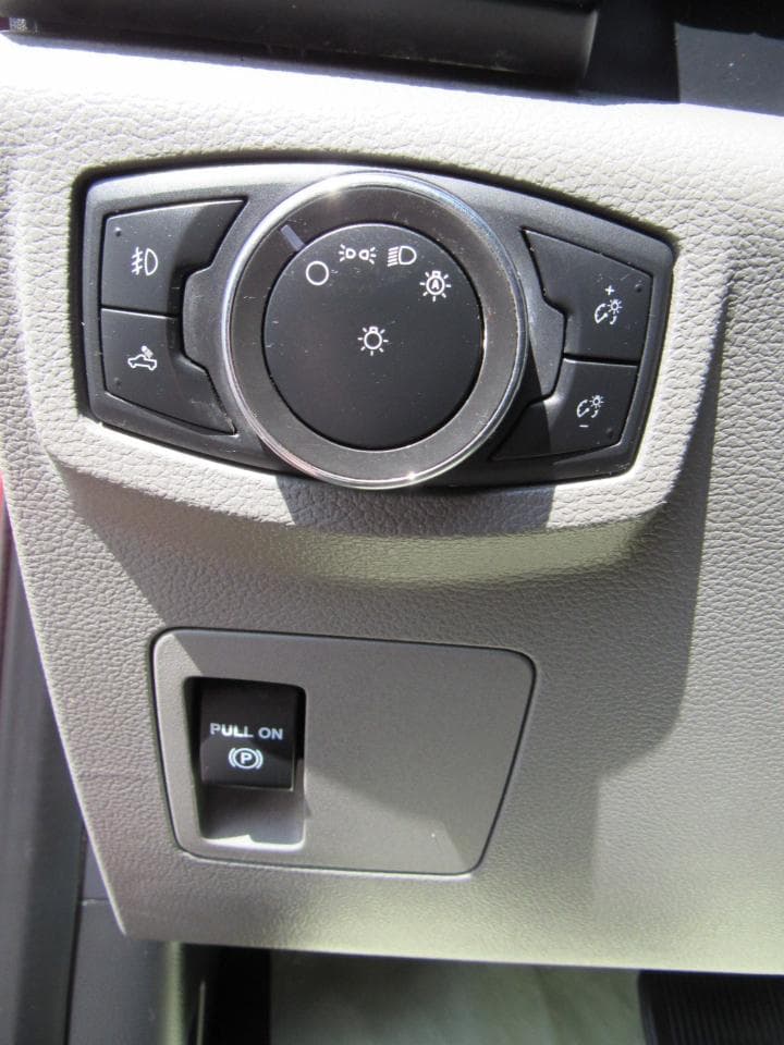 2020 Ford F-150 - Image 28