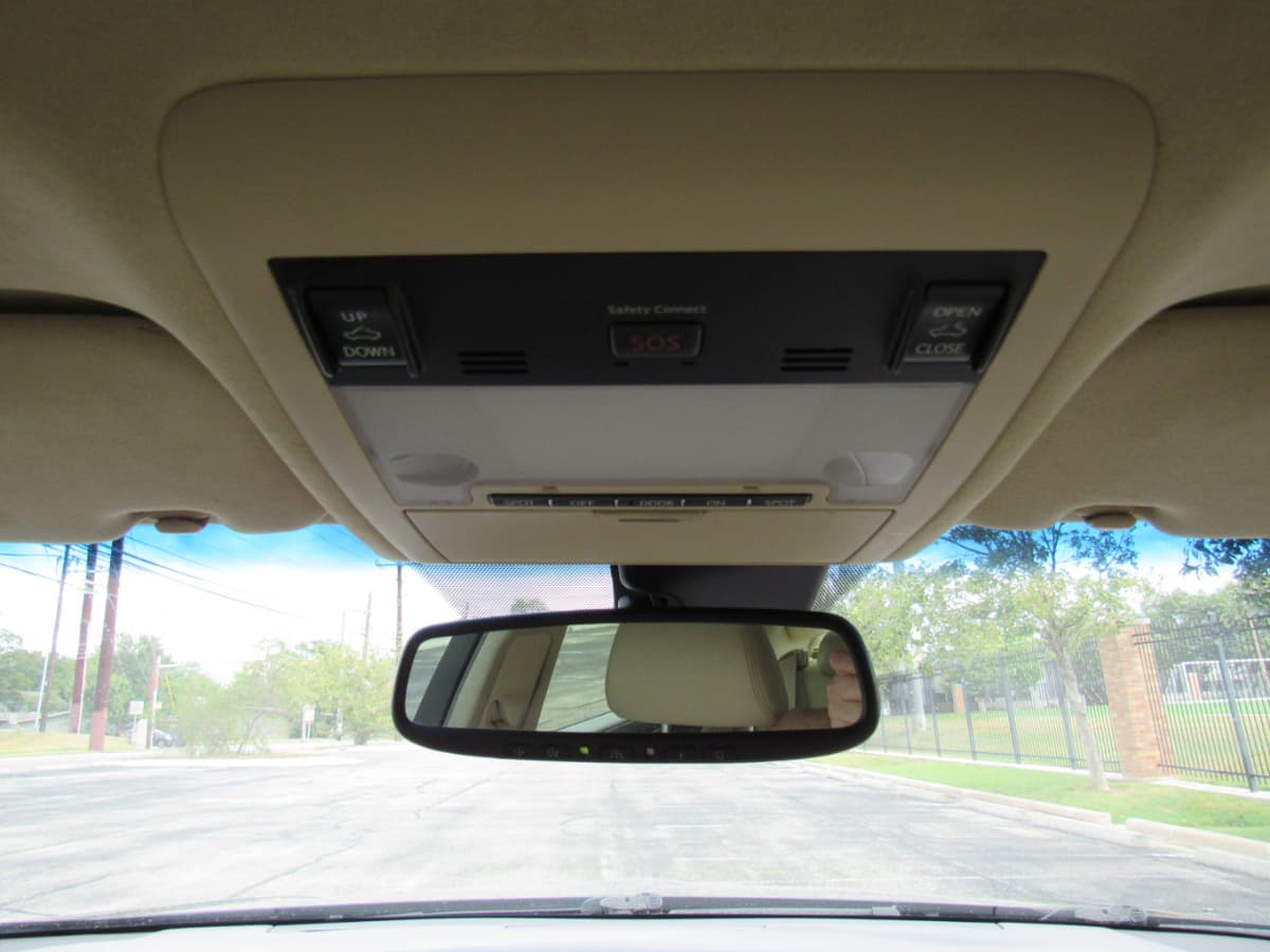 2014 Lexus LS - Image 20