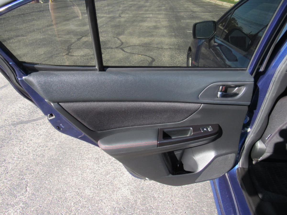 2016 SUBARU WRX - Image 9