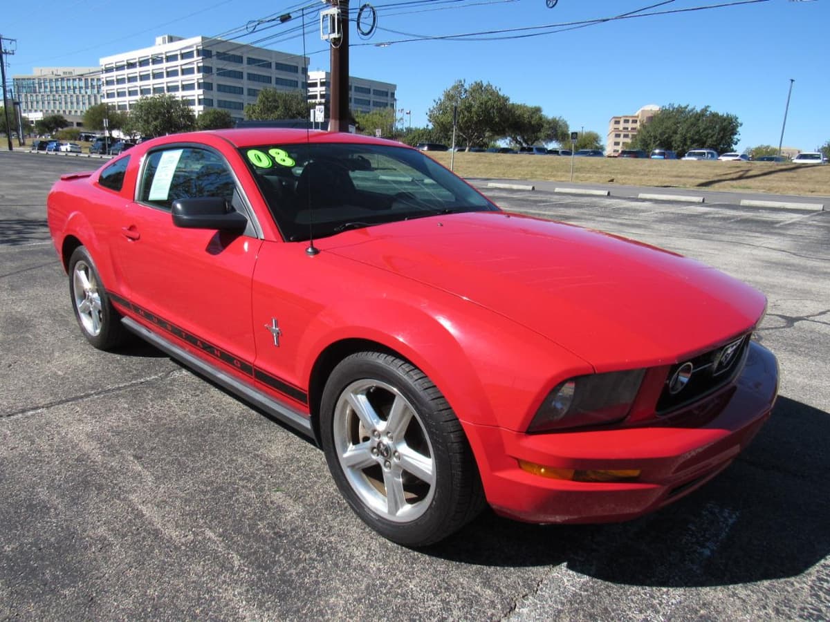 2008 Ford Mustang - Image 2