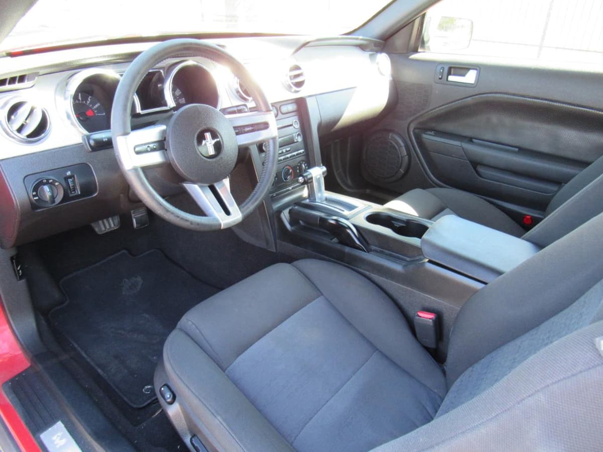 2008 Ford Mustang - Image 10