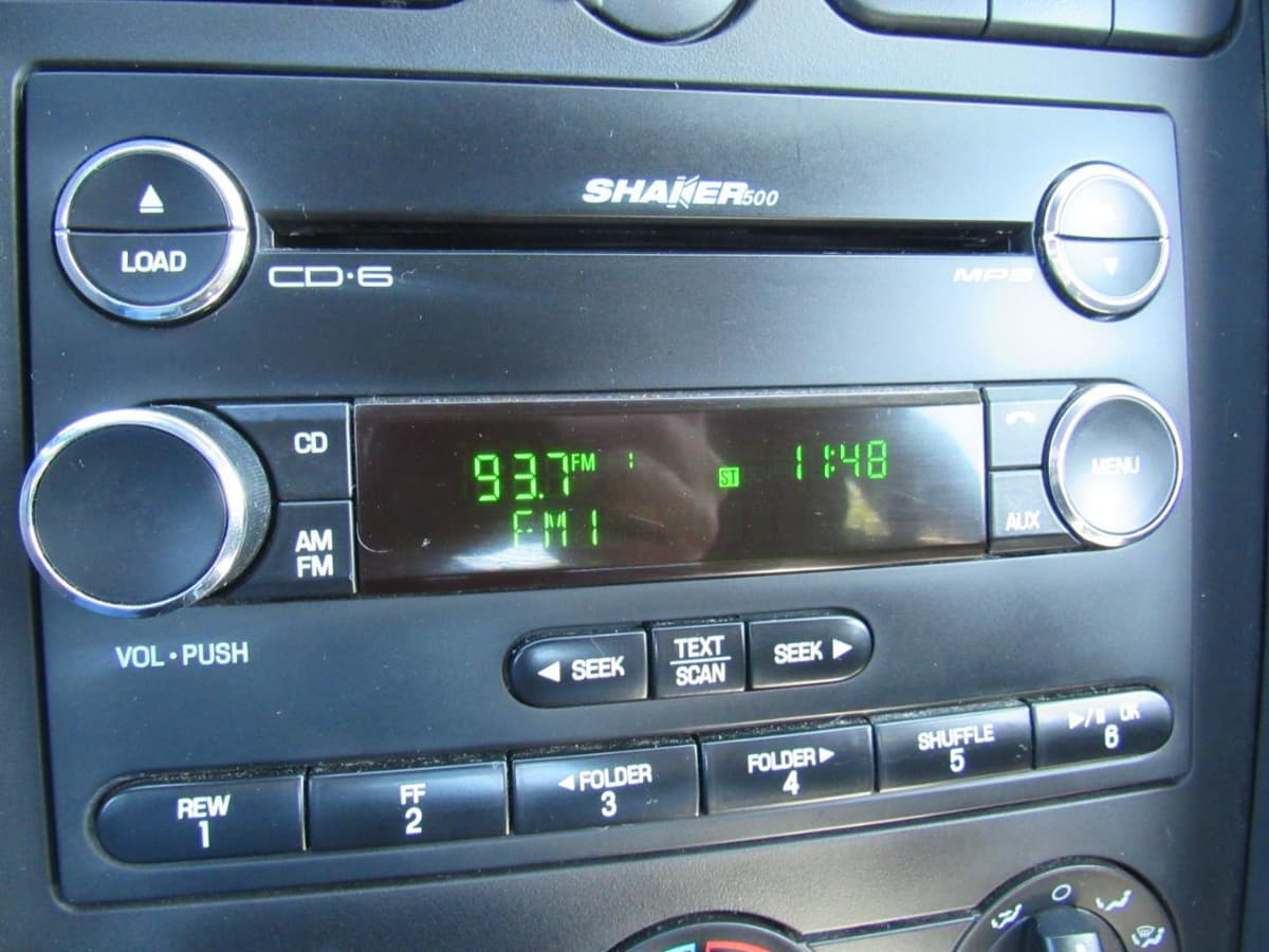 2008 Ford Mustang - Image 13