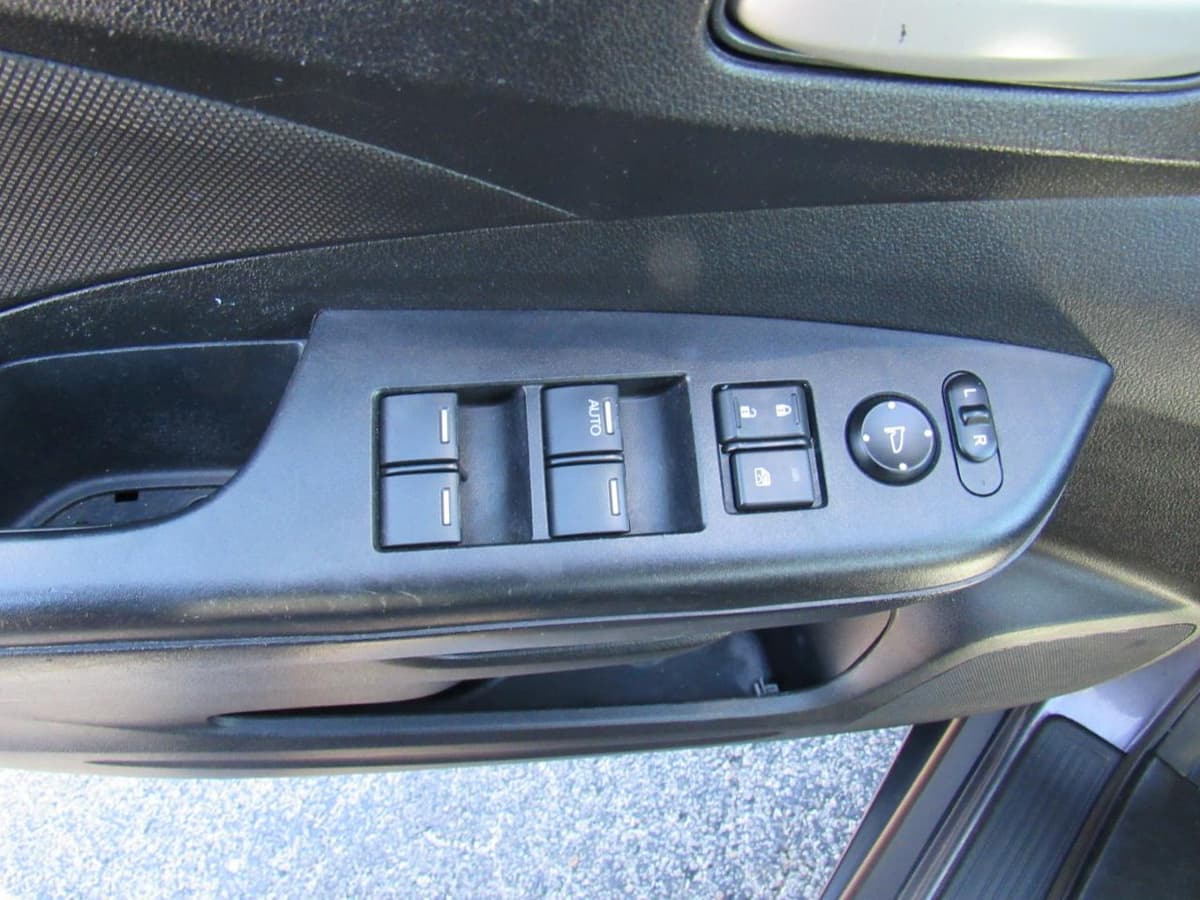 2015 Honda CR-V - Image 20