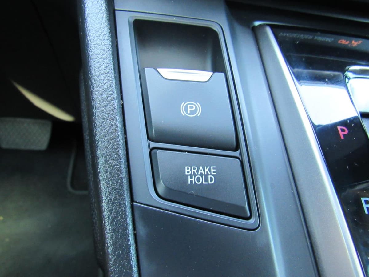 2018 Honda CR-V - Image 27