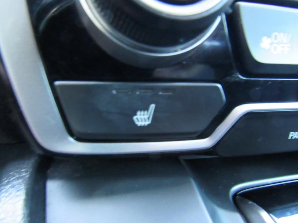 2018 Honda CR-V - Image 32