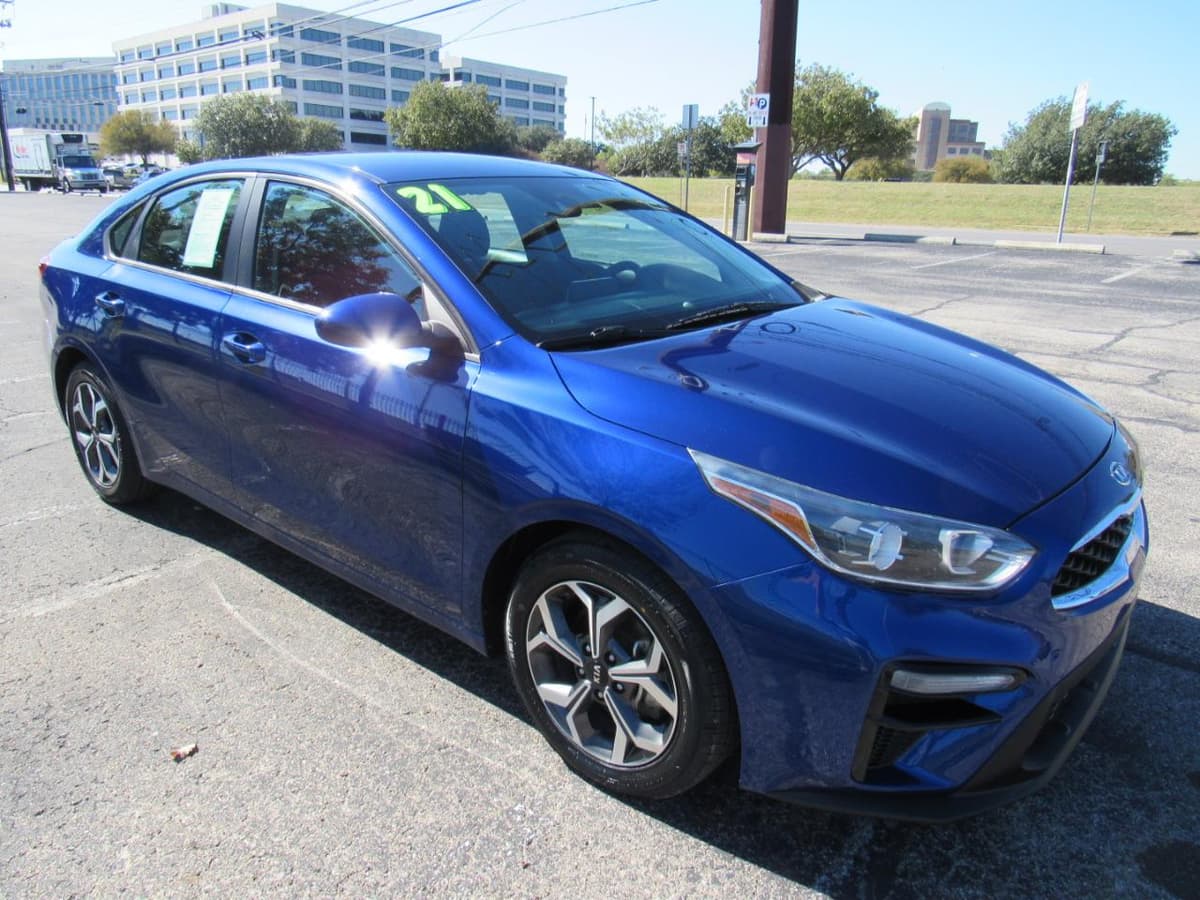 2021 Kia Forte - Image 2