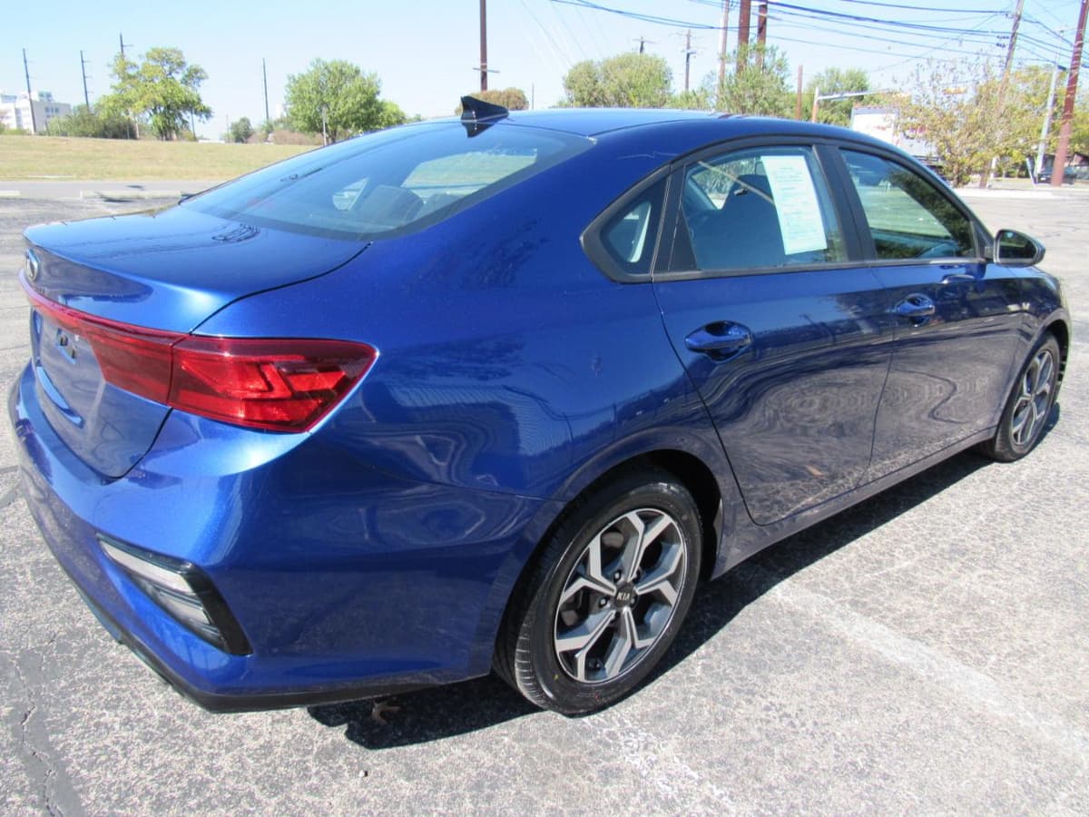 2021 Kia Forte - Image 4