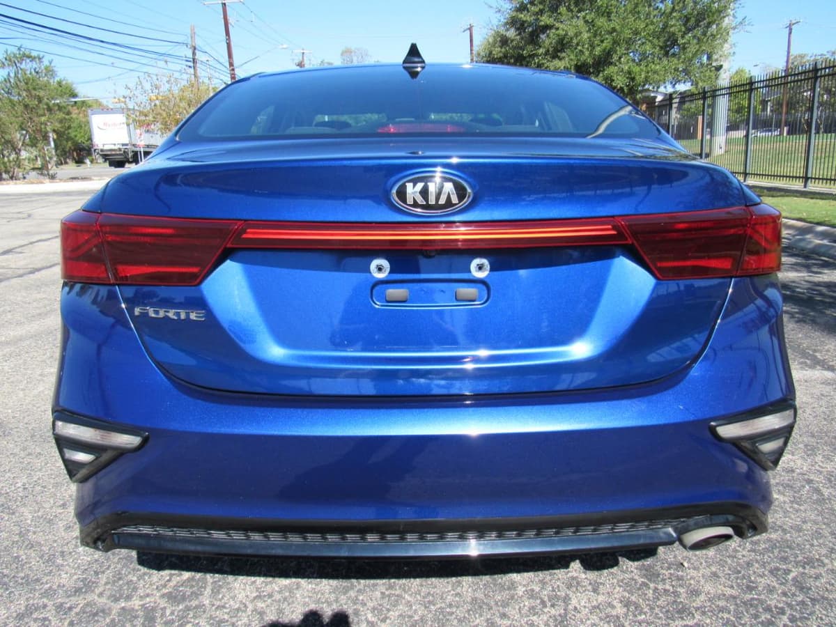 2021 Kia Forte - Image 5