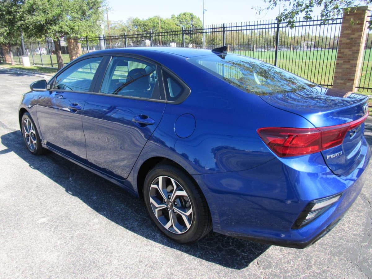 2021 Kia Forte - Image 6