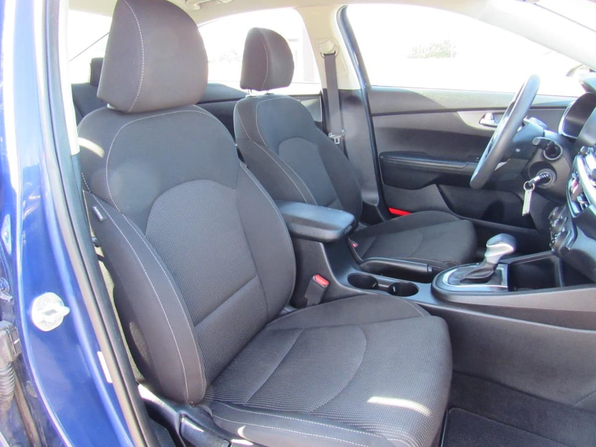 2021 Kia Forte - Image 13