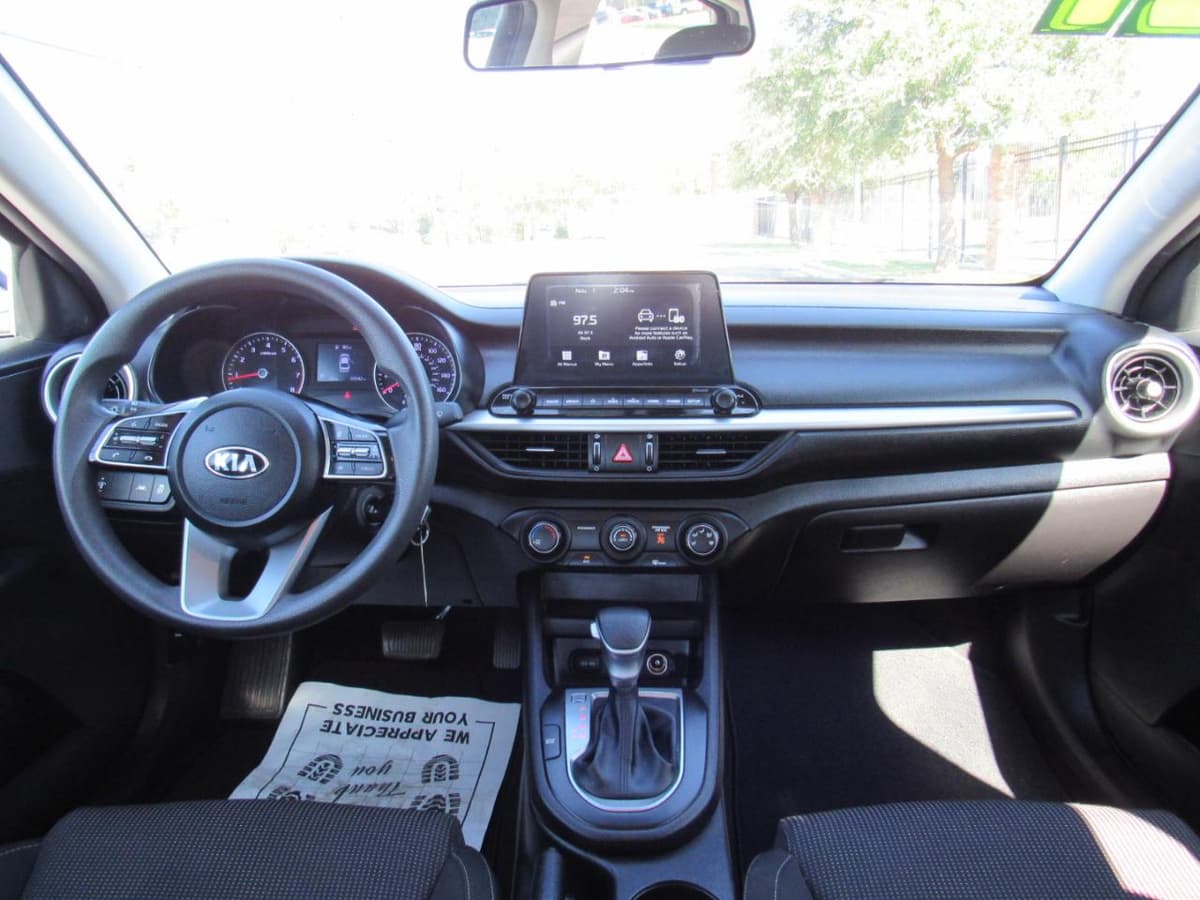 2021 Kia Forte - Image 16