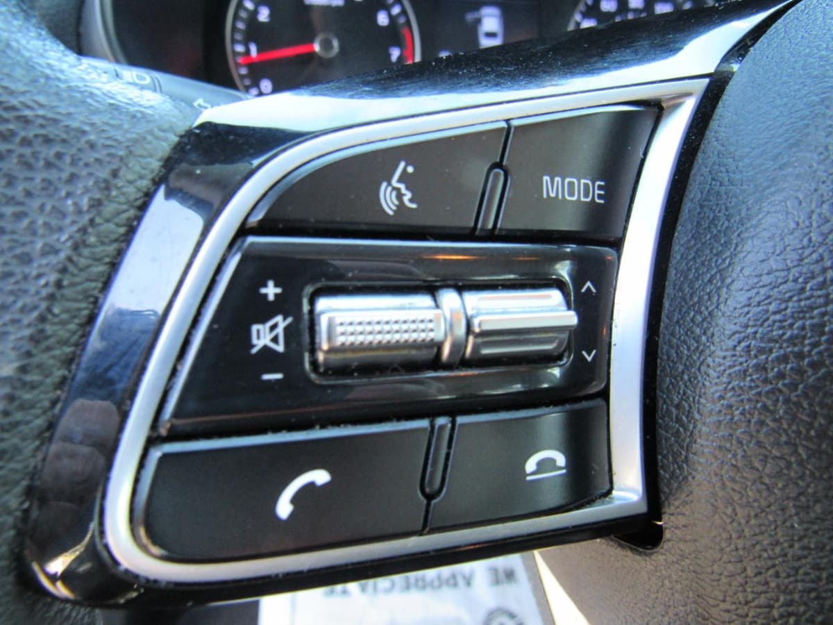 2021 Kia Forte - Image 21