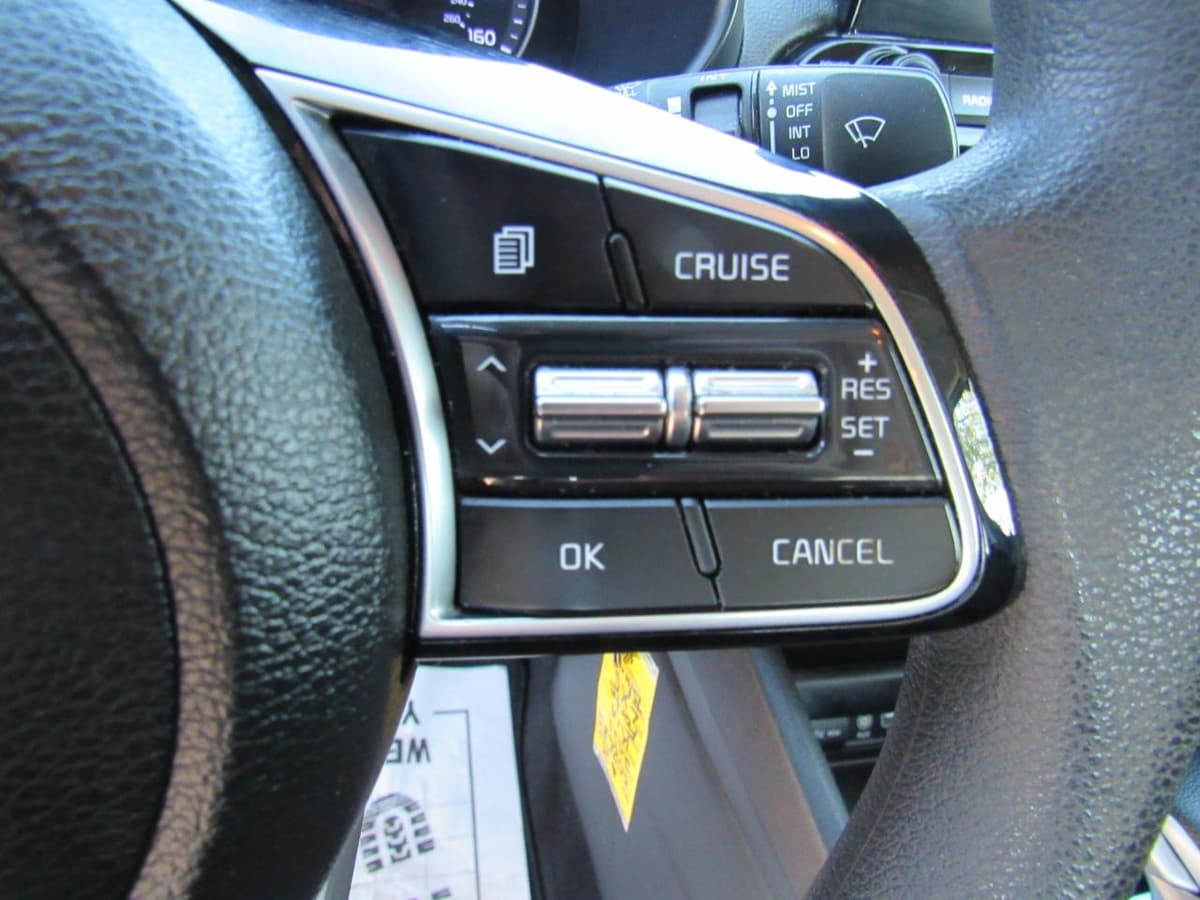 2021 Kia Forte - Image 22