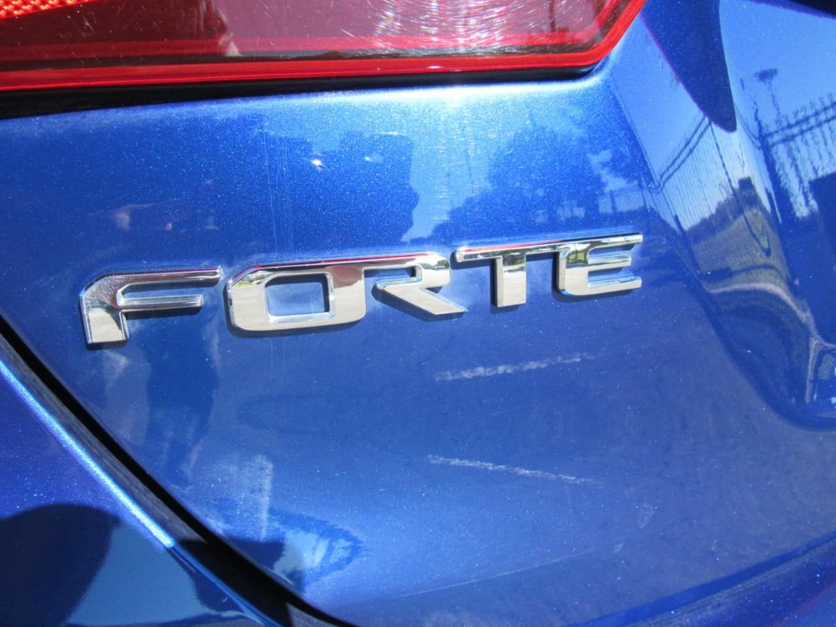 2021 Kia Forte - Image 28