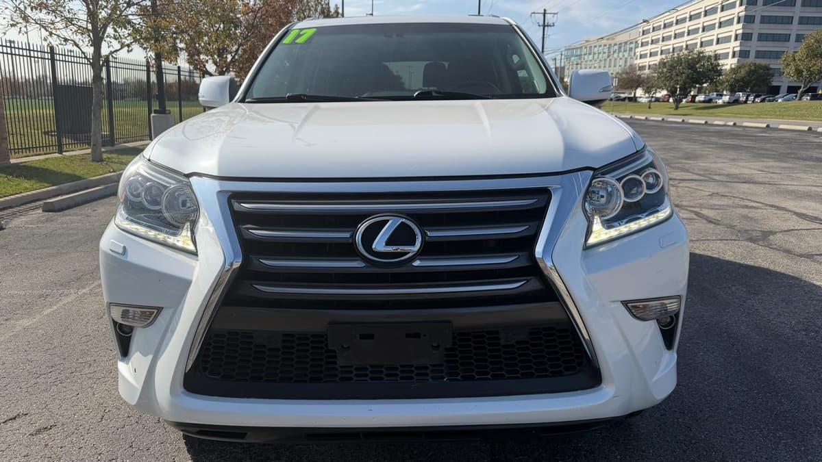 2017 Lexus GX - Image 1