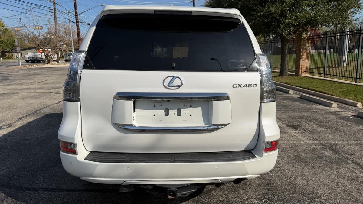 2017 Lexus GX - Image 5