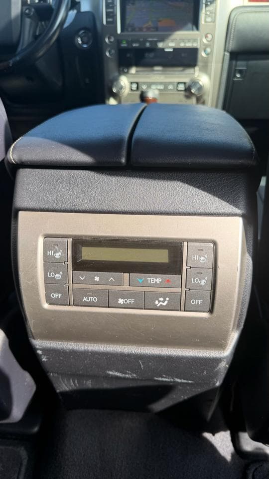 2017 Lexus GX - Image 19