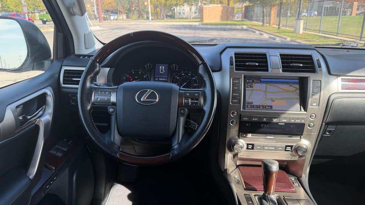 2017 Lexus GX - Image 23