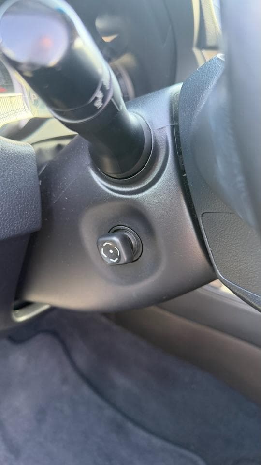 2017 Lexus GX - Image 29