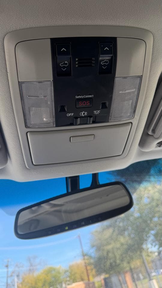 2017 Lexus GX - Image 35