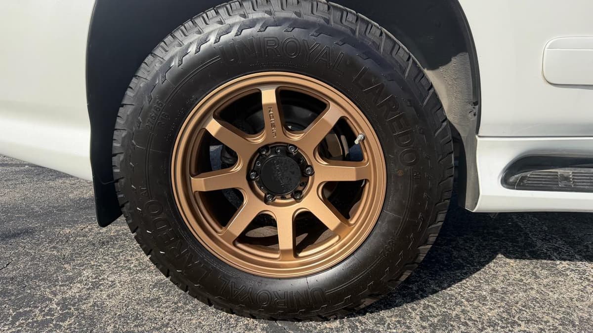 2017 Lexus GX - Image 41