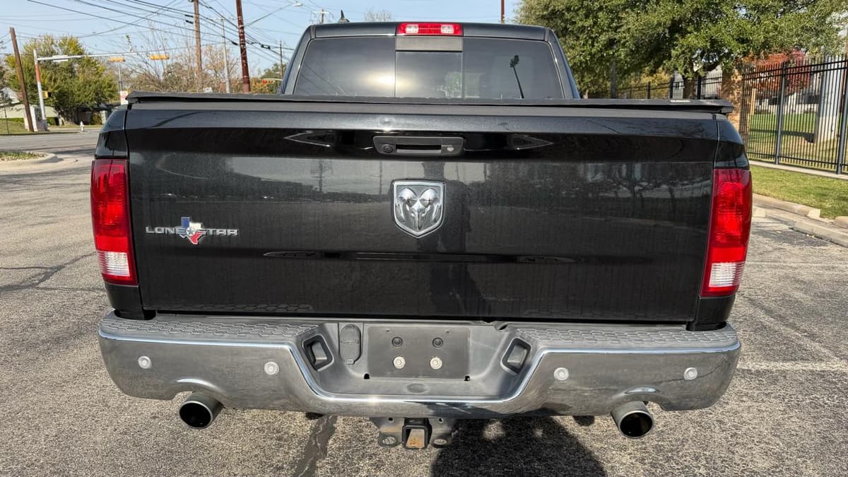 2017 Ram 1500 - Image 5